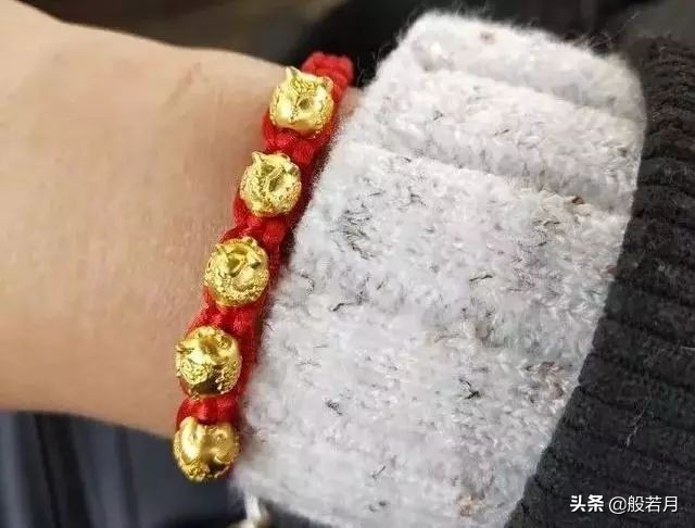 生气后买黄金,黄金金珠手串容易瘪吗