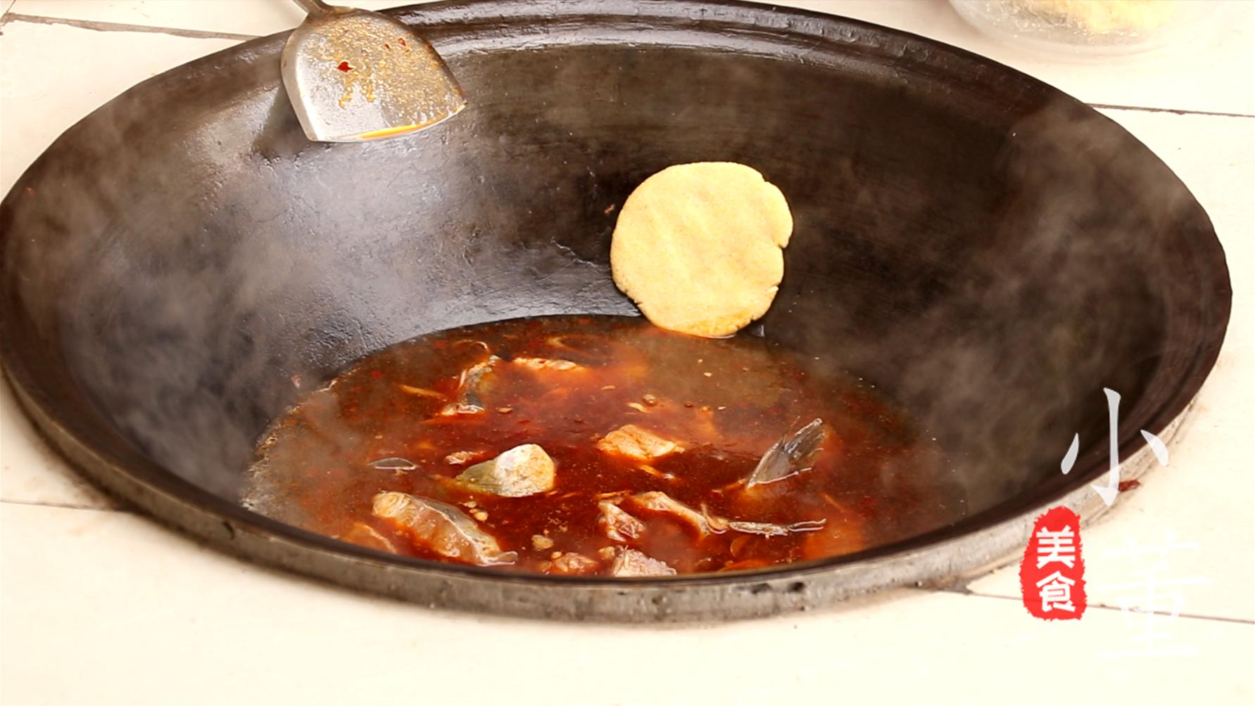 清炖清江鱼经典做法,清江鱼的最佳吃法黄焖清江鱼