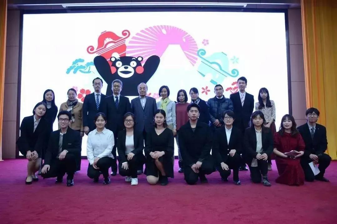 进外交部相关专业,选哪些专业有机会进外交部