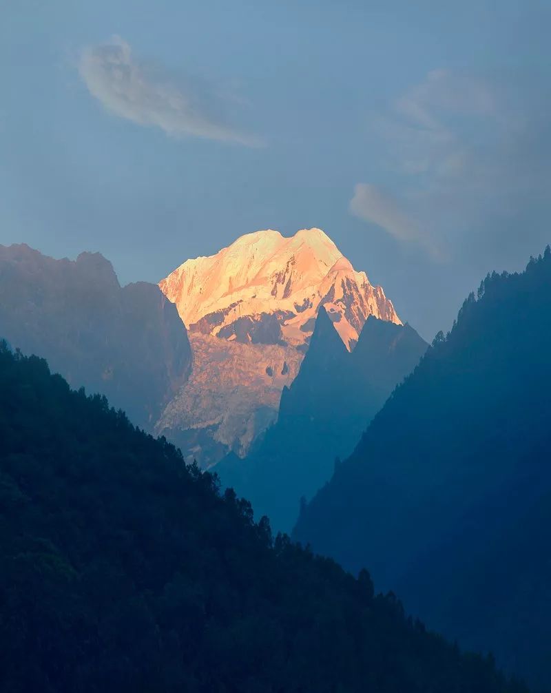 一辈子见一次日照金山,一生中一定要去看一次日照金山