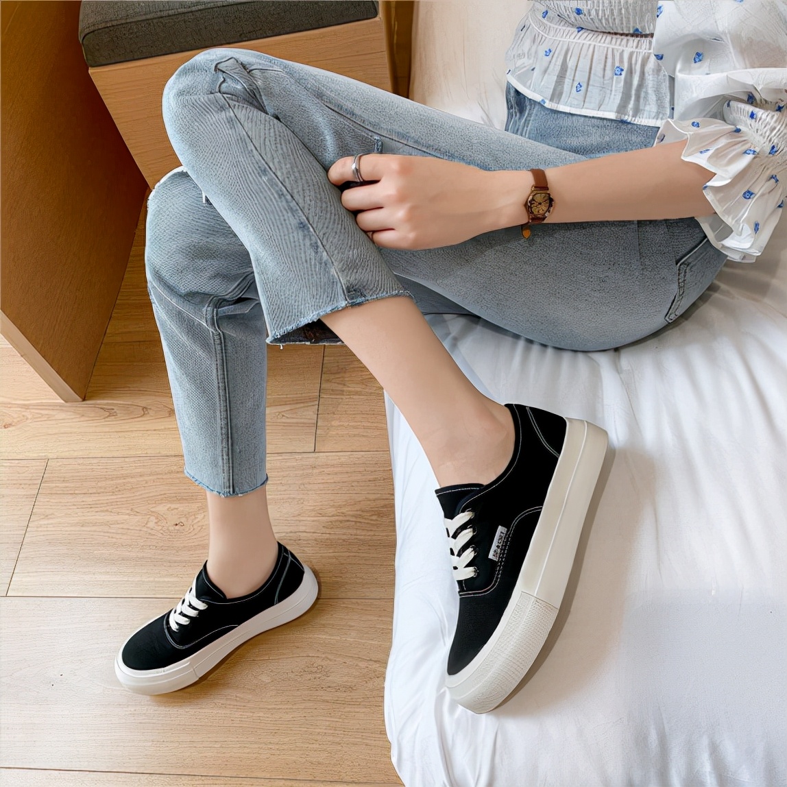 圆头小白鞋百搭款鞋,圆头真皮百搭气质鞋