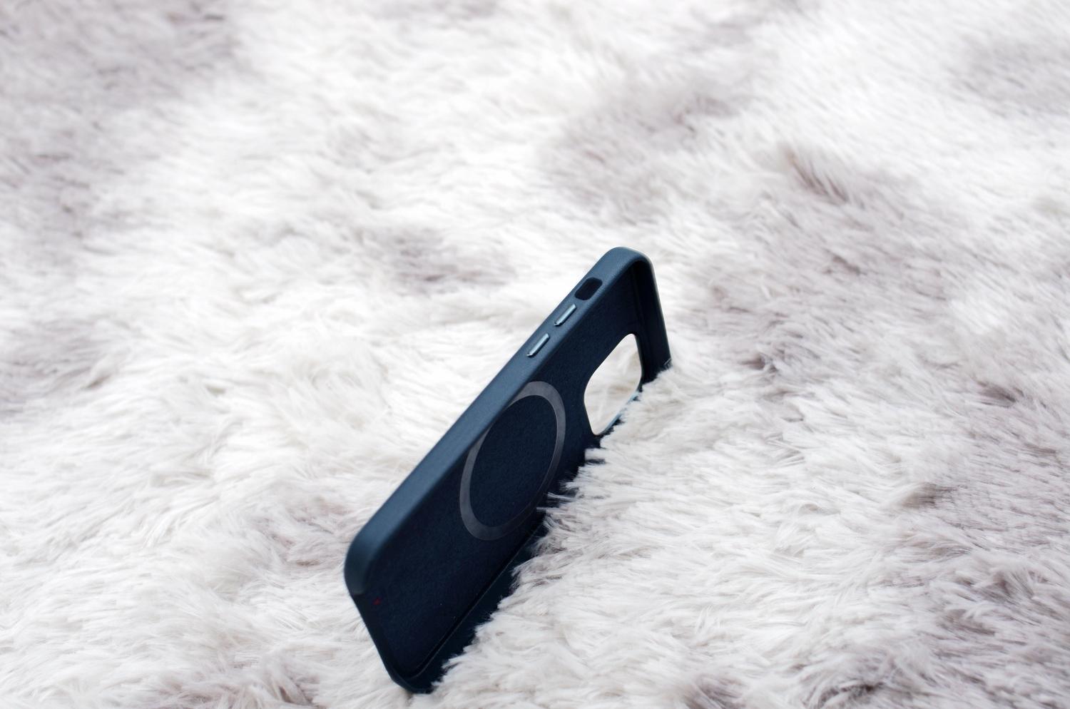 或许比原厂还要好一些：我的iPhone12的“高冷”配件们