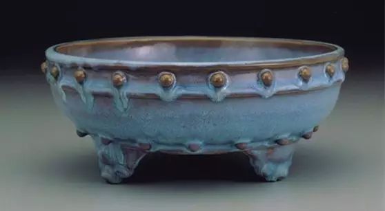 你知道钧瓷鼓钉洗的来历吗？
