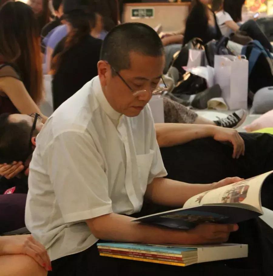 法国旅行图画书,旅行绘图书