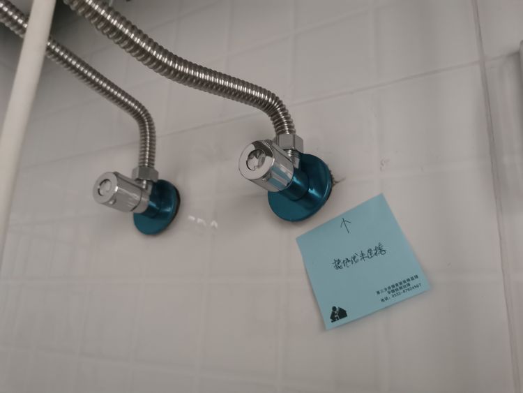 入户门异响抬起开门不响,入户门开门有异响