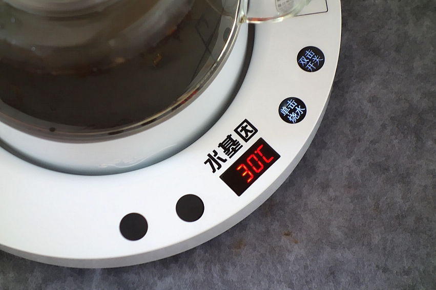 石墨烯保暖腰带自发热,石墨烯真的能做到衣服里面