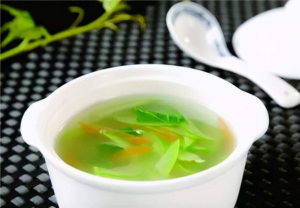 狗能吃狗粮还能吃什么,狗只能吃狗粮吗可以吃什么