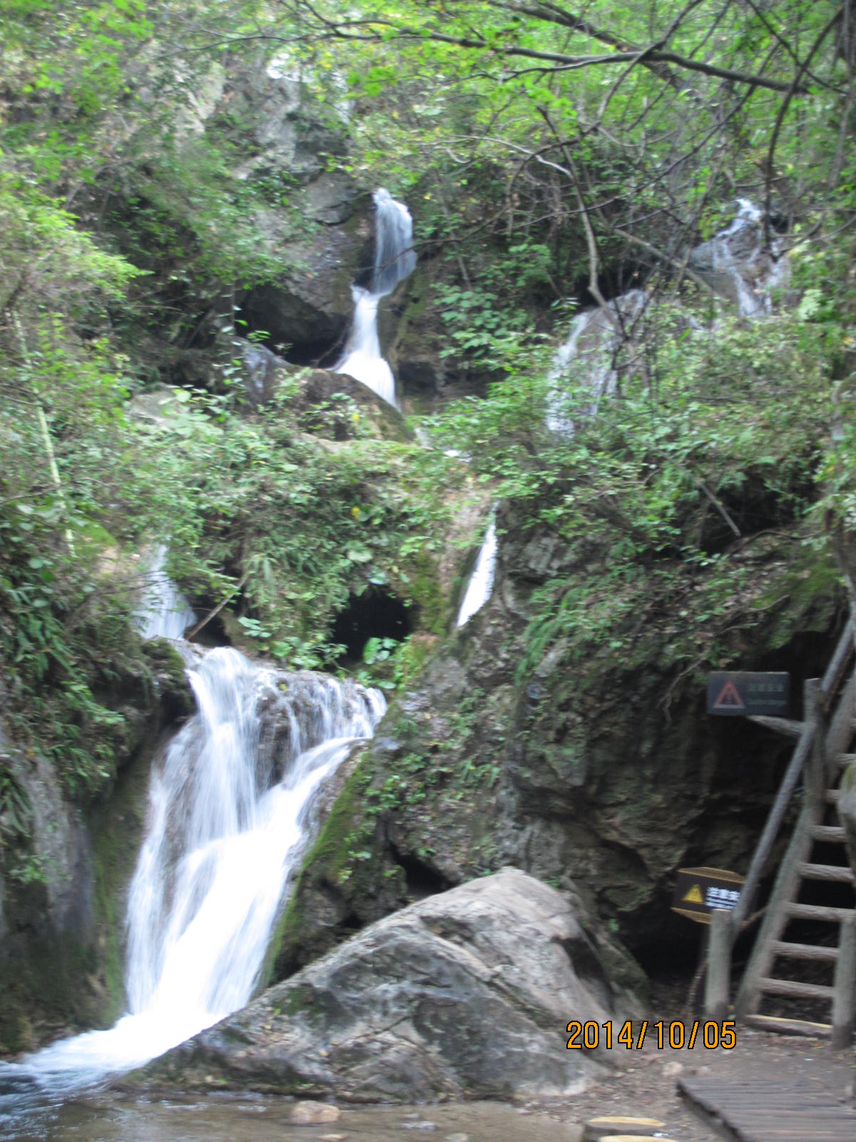 中国土家第一村云舍宾馆,重渡沟农家宾馆哪里最便宜