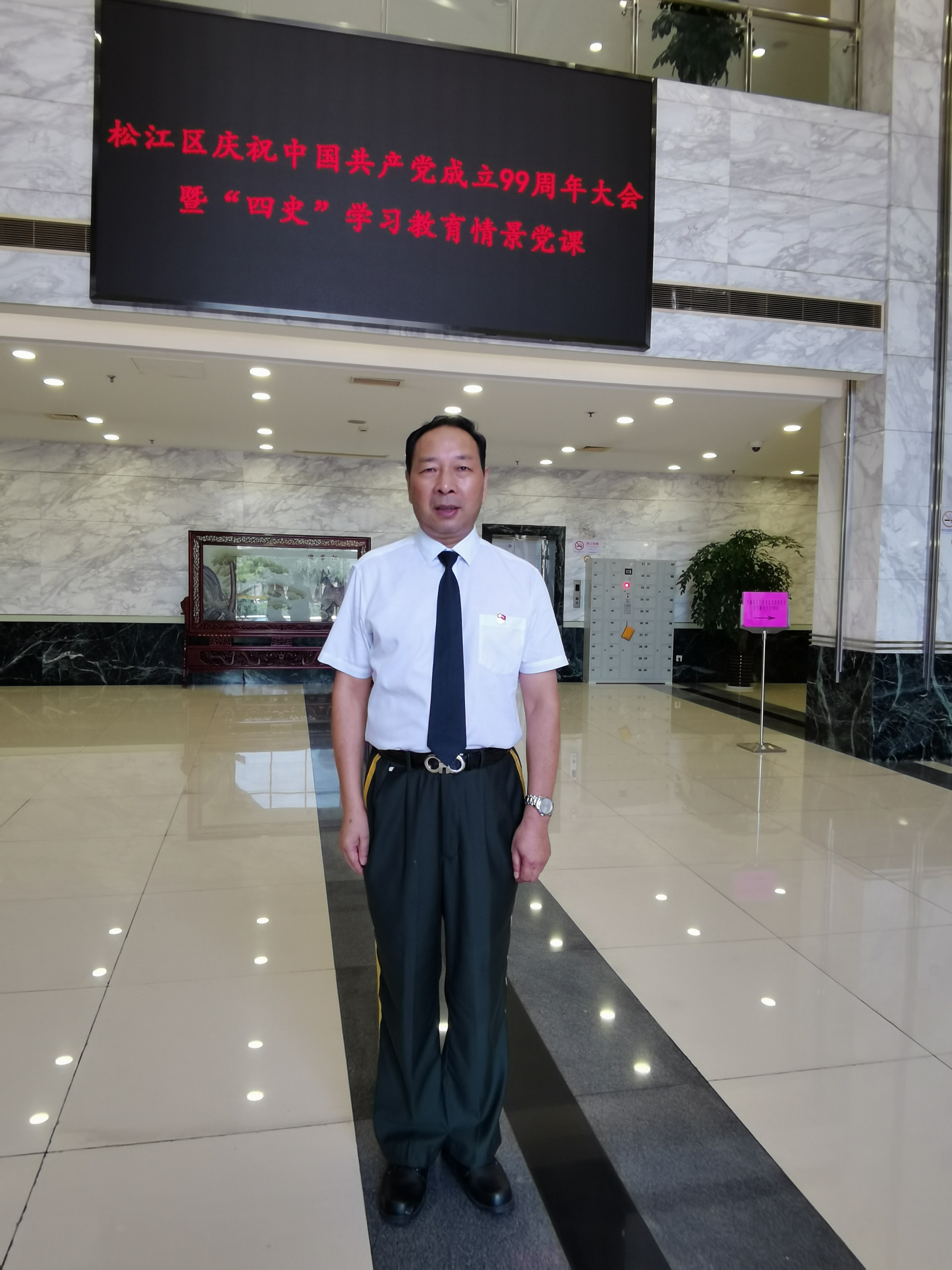 在军营中锤炼在*党**旗下成长作者：铁五师朱良仁