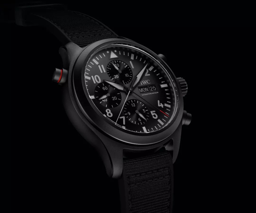 iwc万国还用保养吗,iwc万国表有没有不是机械的