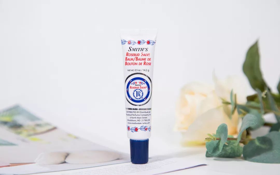 可以让嘴巴滋润红的润唇膏,最好用的几款润唇膏