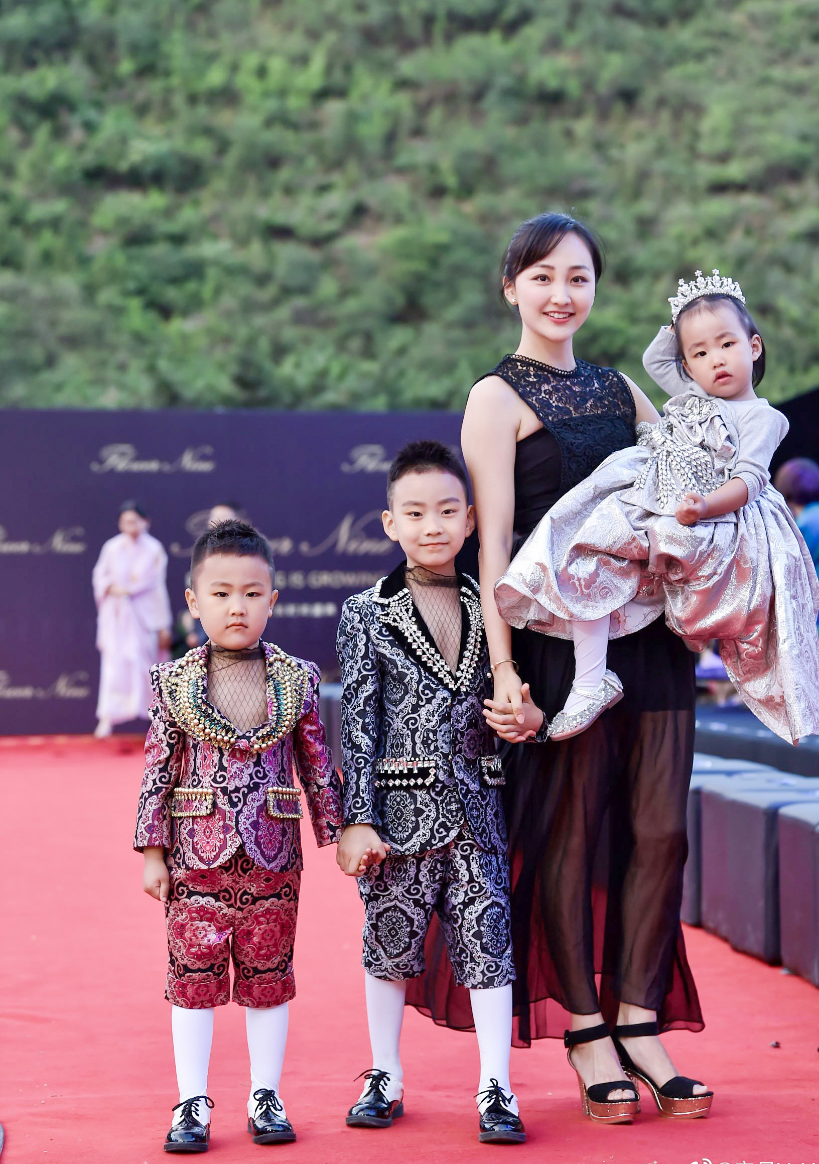 “谍战剧天王”于震：洗去“家暴男”标签，乐做3胎爸爸