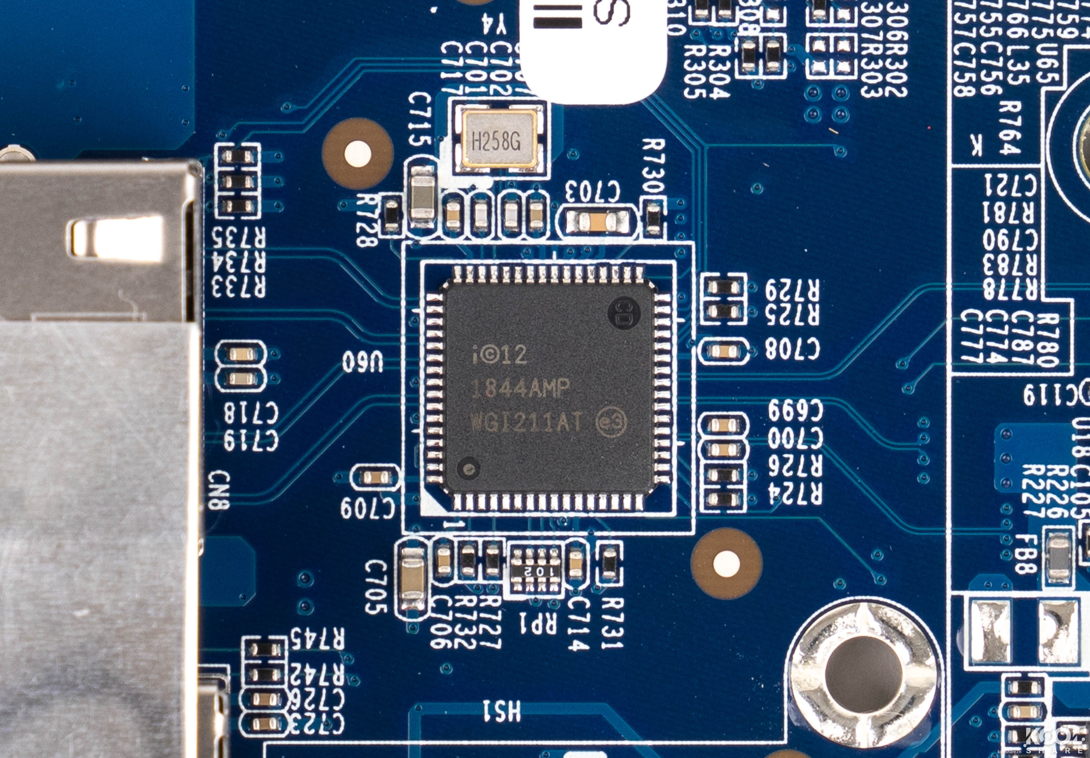经济型9盘位NAS，QNAPTVS-951N开箱拆解评测