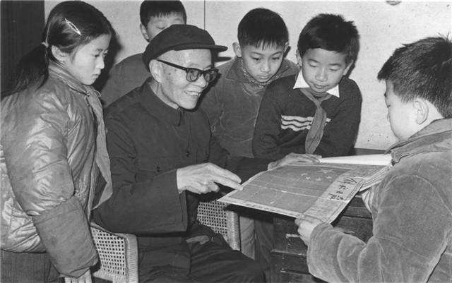 1949年第一面五星红旗是谁创造,开国大典五星红旗是谁建的