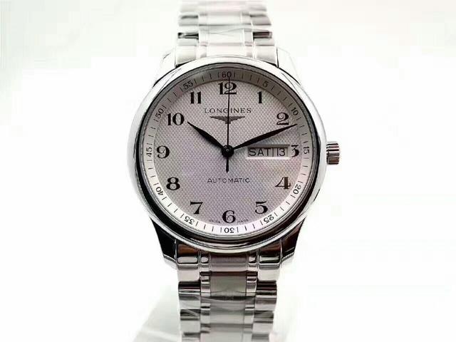 冬天怎么搭配手表,冬天没有耳环怎么配饰