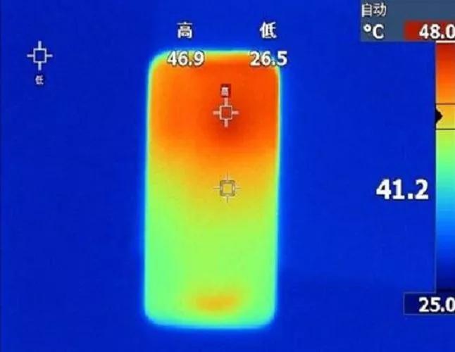 @玉林人,刷到发烫还充电?小心手机顶不住“压力”选择“自爆”