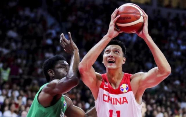 赵睿到底在球场上发生了什么,赵睿含泪向中国球迷致歉