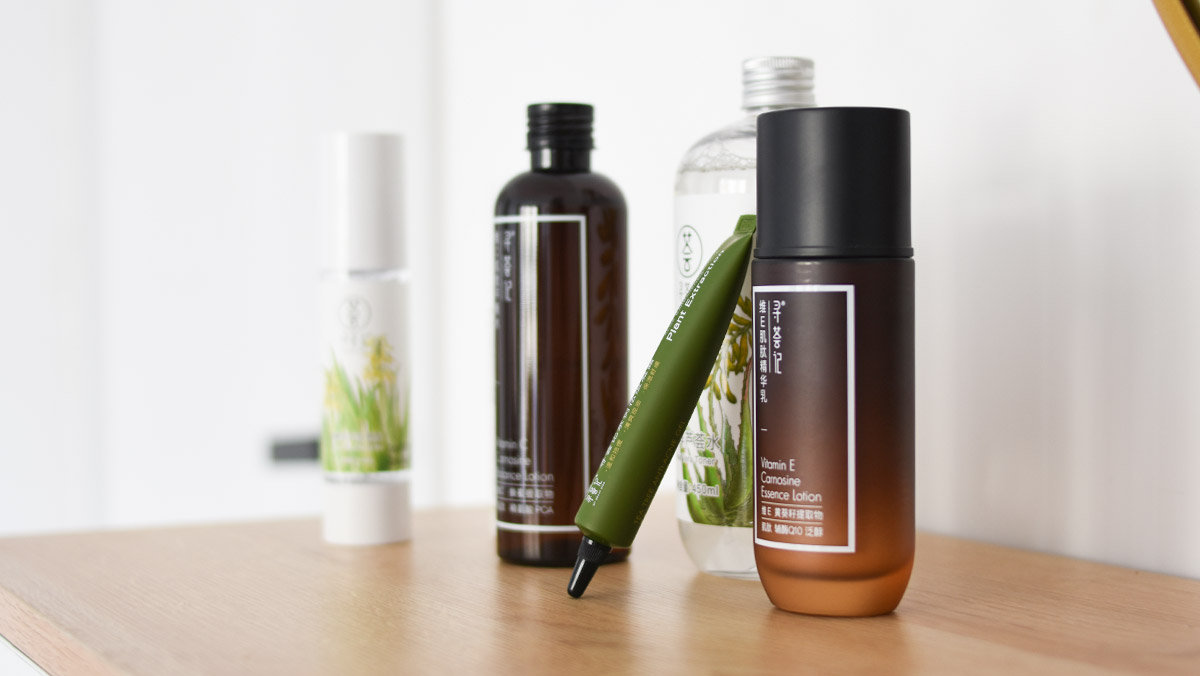 芦荟胶和保湿水的区别是什么,芦荟胶和水乳哪个补水效果好