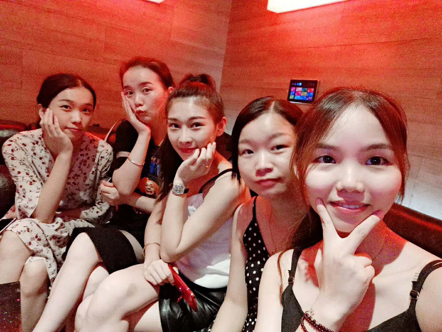 百美汇讲师,百美汇美容美发彩妆学校学员专访