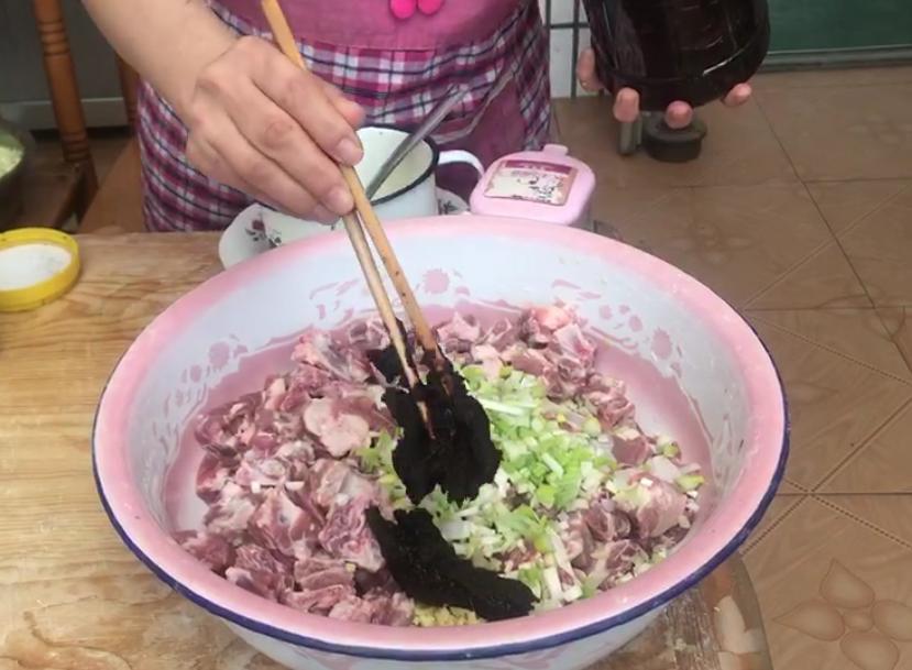 胶东特色排骨馅大包子，不会做也要了解一下