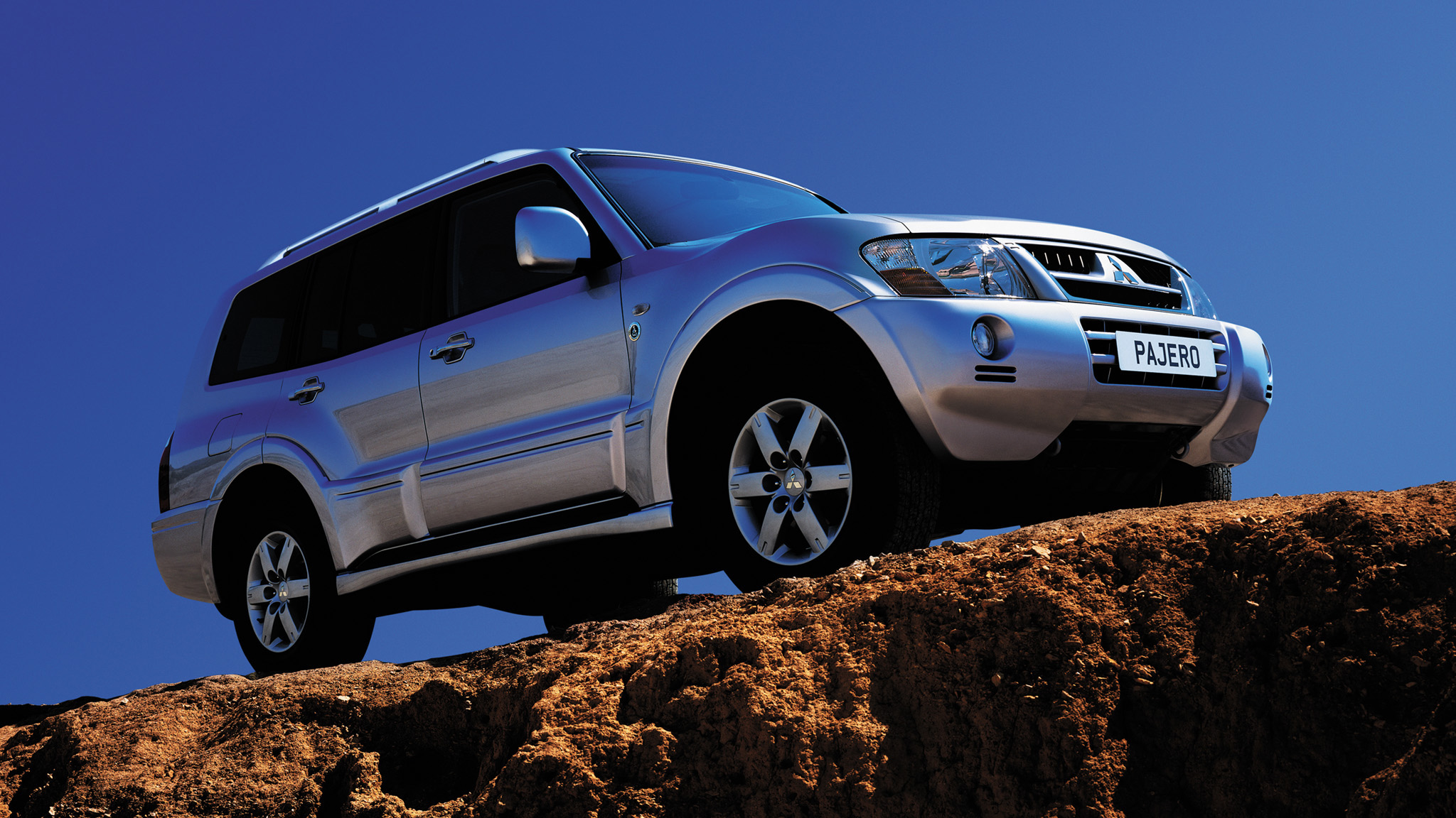 10万硬派小型四驱suv,硬派越野suv10万