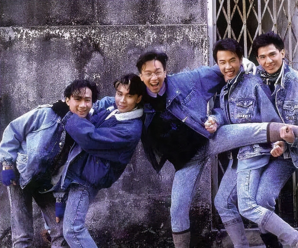 黄家驹低谷时期的灰色轨迹,黄家驹早期辛酸史