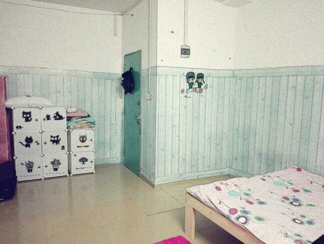 看看深圳塘朗房租2000的出租房,1000元简单改造,照样是温馨小家