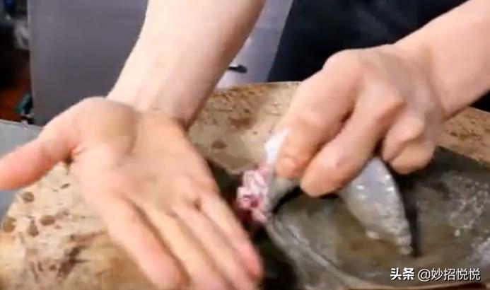 想吃甲鱼不伸头出来怎么办,怎么吃甲鱼常用知识