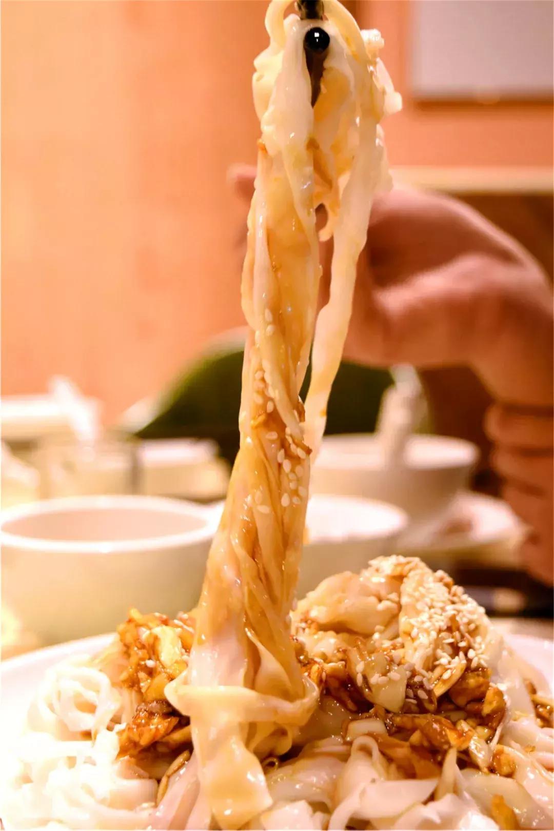 南海里水有间人气爆棚的食府,鳄鱼龟走地鸡煲只需158元!