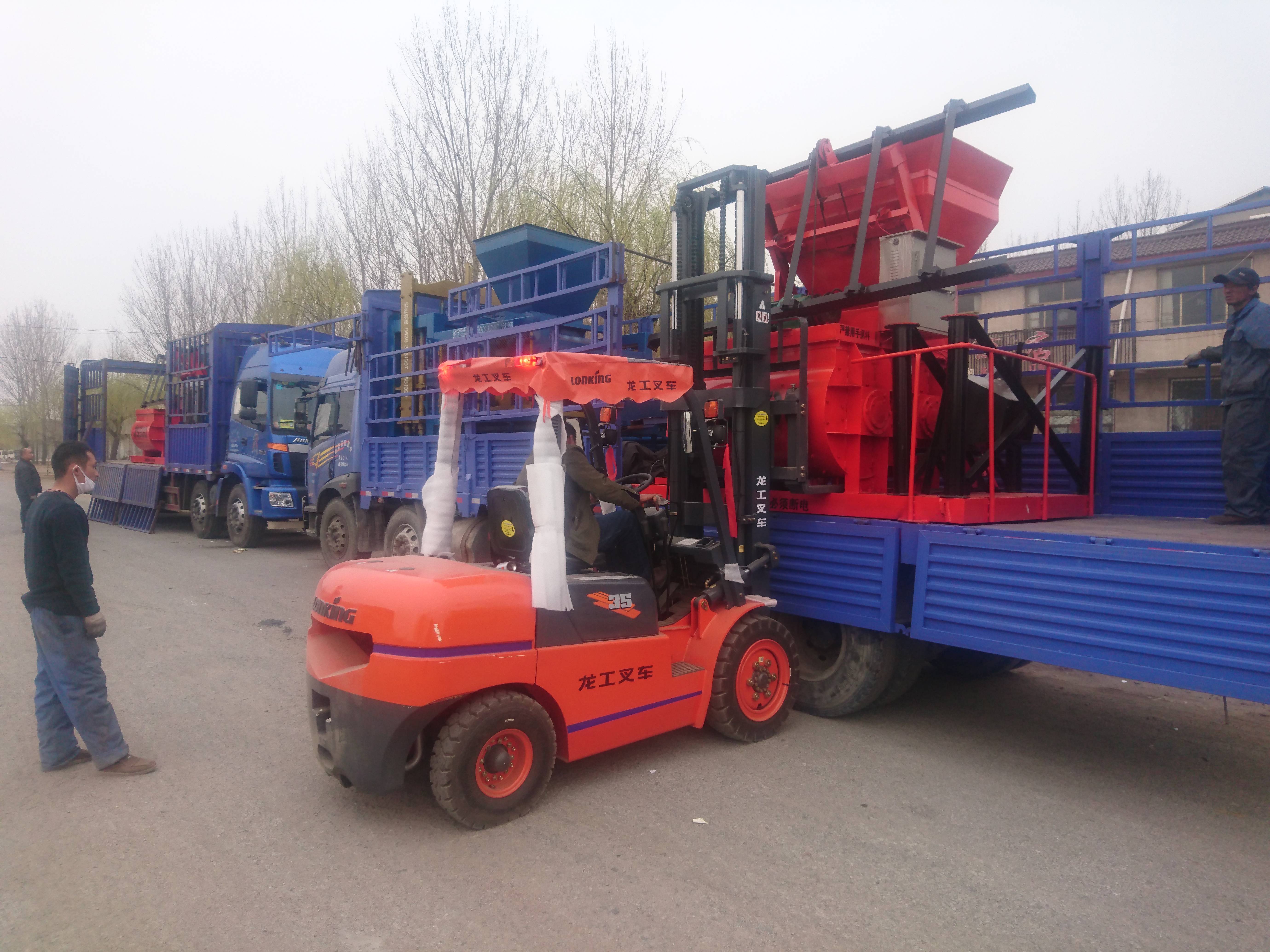 全自动免烧砖机一天能产多少砖,免烧砖厂砖机多少钱