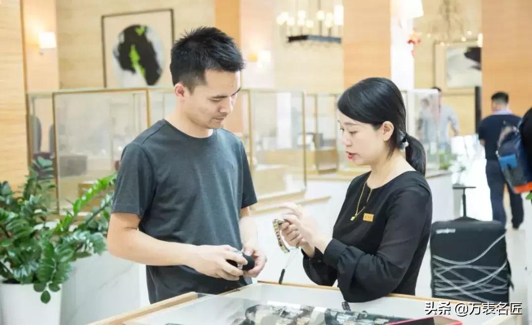 浪琴专柜买表要注意什么,网上买表需要注意什么
