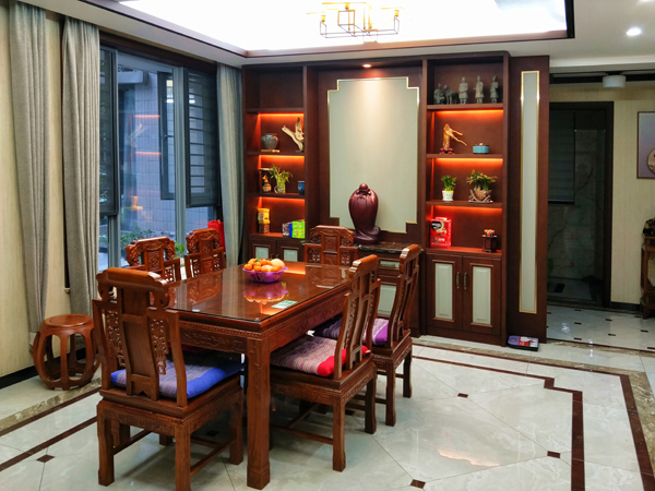 实木衣帽间哪里可以定制,衣帽间整木定制