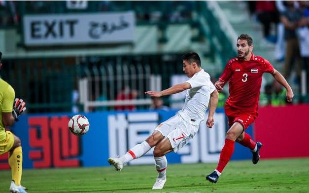 国足停球致敬武磊,中国足球停球爆笑场面