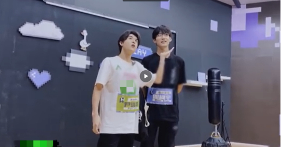 尹浩宇和周柯宇叫对方臭哥哥臭弟弟，网友：这就是双宇之间臭友情