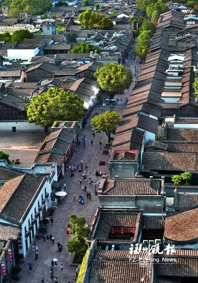 鼓楼网格,临汾鼓楼南大街与南外环十字路口