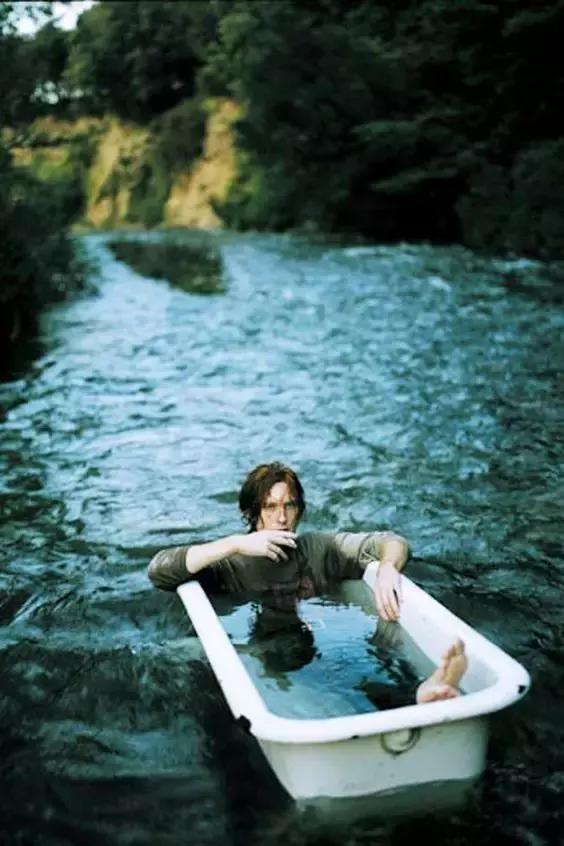 卫生间不装浴缸也能泡澡,浴室设计不装浴缸也能泡澡