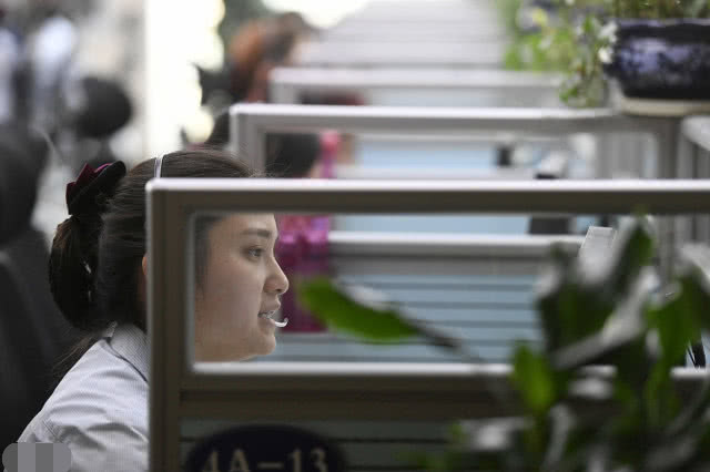 移动客服打电话能挣多少,移动客服一个月能挣多少钱