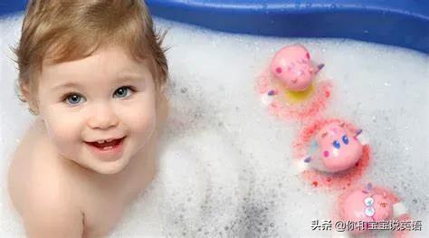 用英文教宝宝保护隐私部位,防范记住两个不,危险时刻三步走