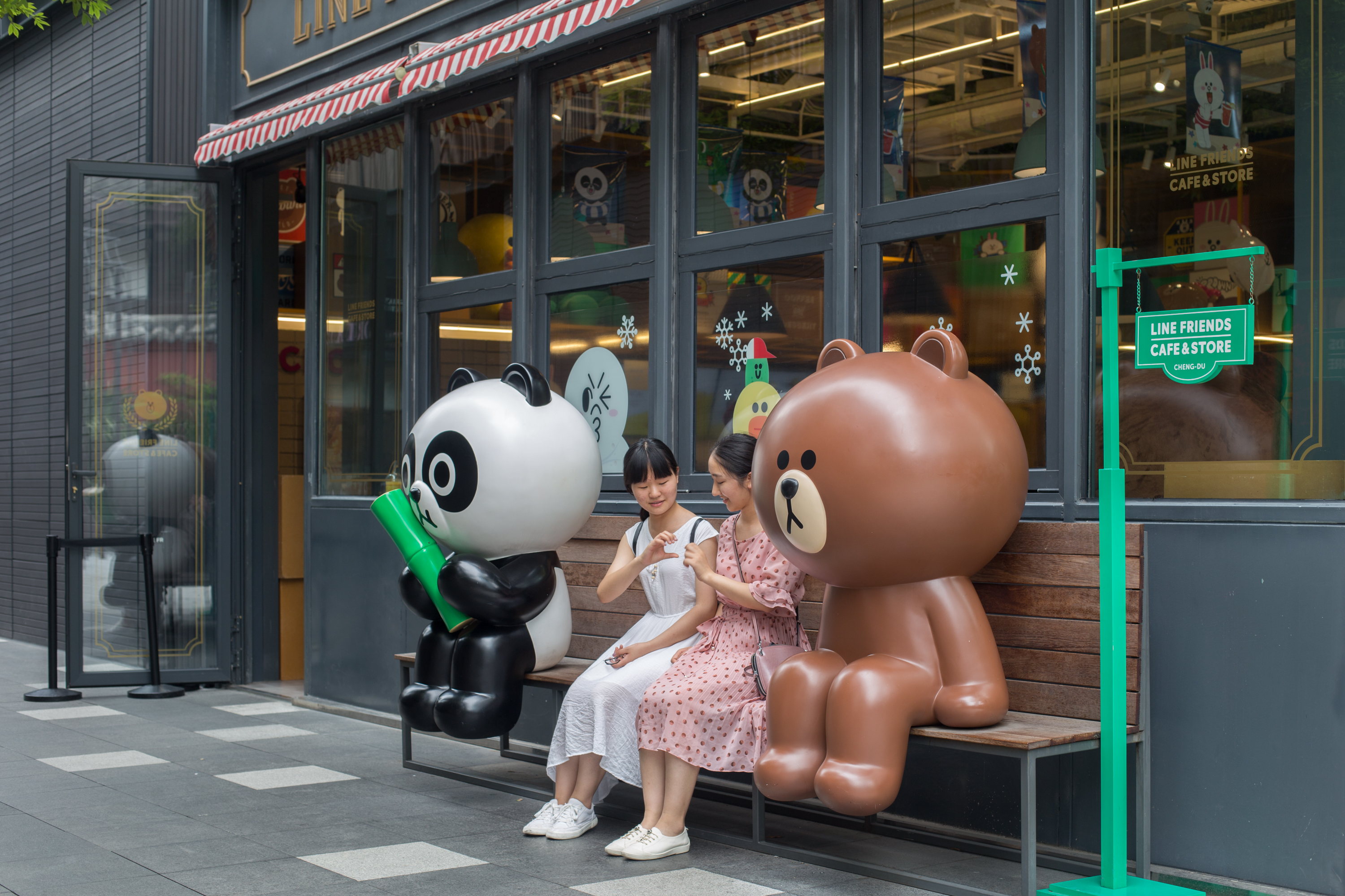 成都和重庆哪个更适合旅游,成都与重庆哪个更好