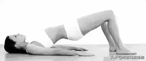 瑜伽桥式提臀,瑜伽拯救驼背