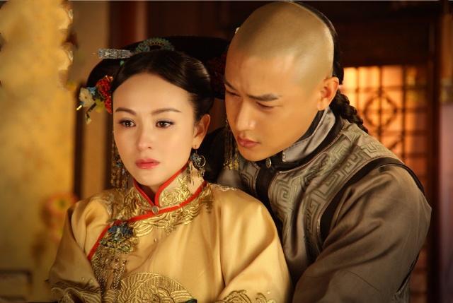 妻子舍不得漂亮婢女出嫁，丈夫说：不如我牺牲一下，纳她当小妾吧