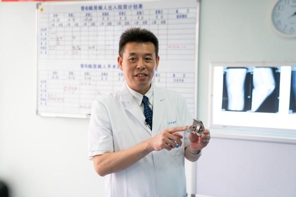 世界首例!我国华西医院成功植入3D打印生物型人工膝关节