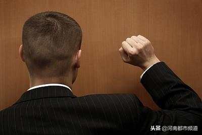 女子称住宾馆被保洁开门后续,女子入住酒店深夜遭陌生男子开门