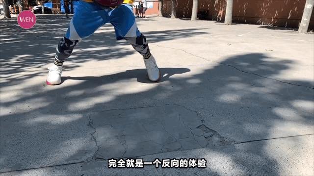 阿玛鲁轻甲2五百块不到，大碳板全掌爆米花，除了霍华德3内线首选