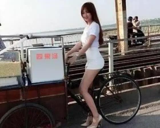 这么聊天,都不需要梁静茹给你勇气--就让我们做一名钢铁大学生吧