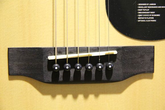 怎么挑选一款好的吉他,新手怎么选吉他形状