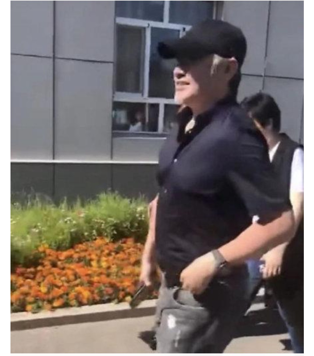 吴秀波盛装出席,吴秀波出席私人宴会