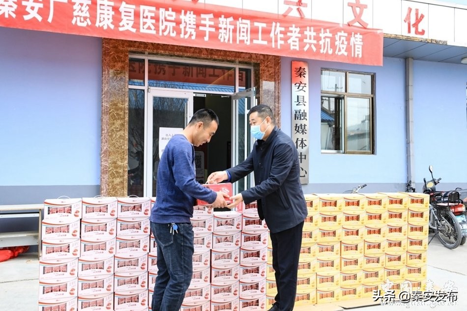 靳国荣：创办民营医院提升就医体验