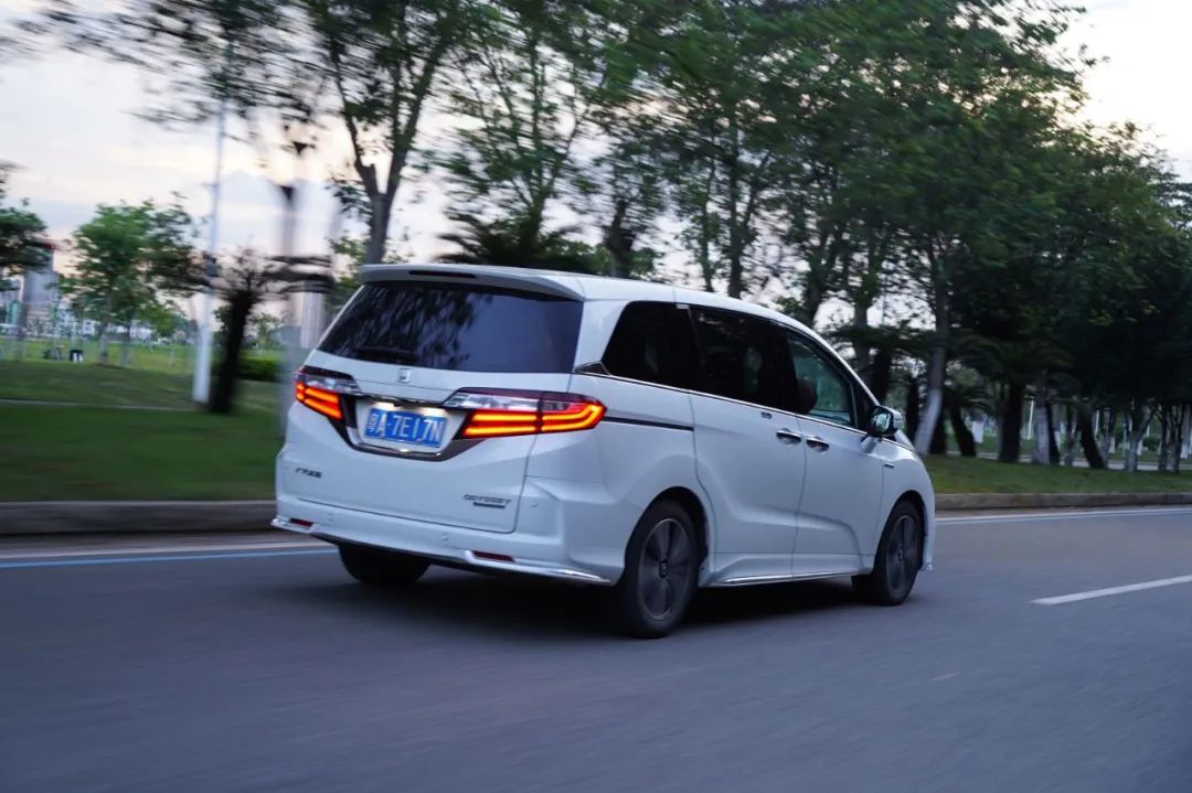 奥德赛油灯亮了还能跑多少公里,混动奥德赛油灯亮还能跑多少公里