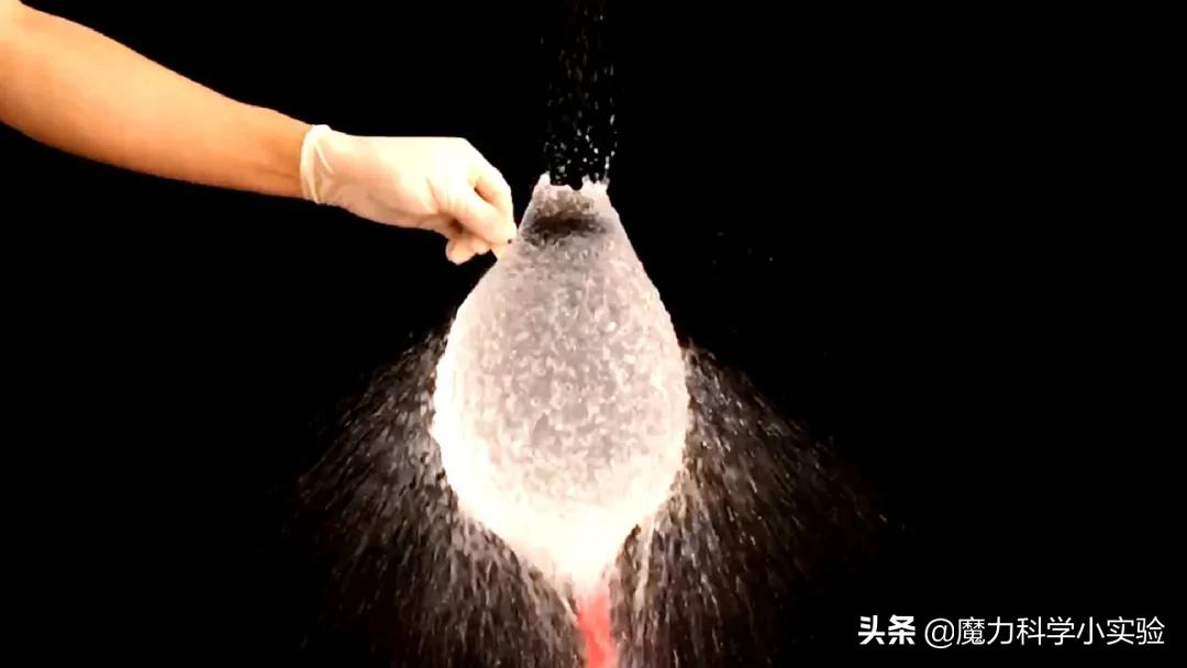 魔力气球科学实验,不会破的气球科学实验